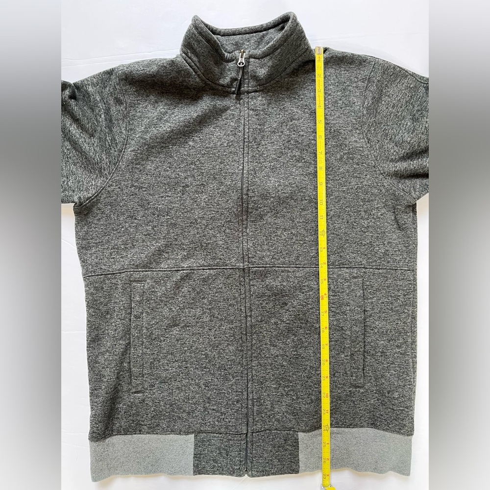 The North Face Men’s Medium Gray Fleece Full Zip Jacket with Shoulder Patch Logo - Picture 9 of 12